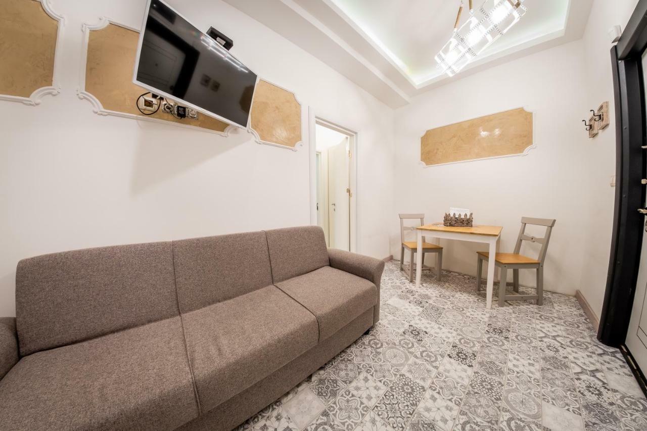 Sofia Pearl Life Apartment - No Window Apartment מראה חיצוני תמונה