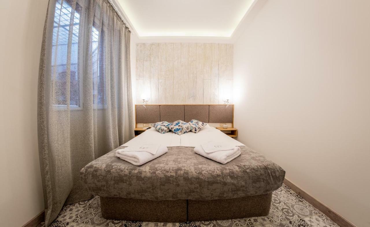 Sofia Pearl Life Apartment - No Window Apartment מראה חיצוני תמונה