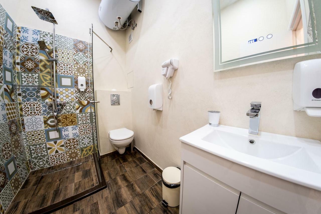 Sofia Pearl Life Apartment - No Window Apartment מראה חיצוני תמונה